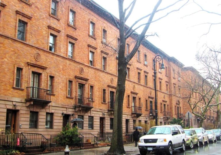 Harlem NYC: Walking Route, Museums & Apollo Visiting Guide